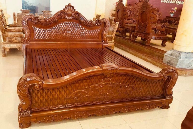 Mẫu giường làm bằng gỗ gõ đỏ 
